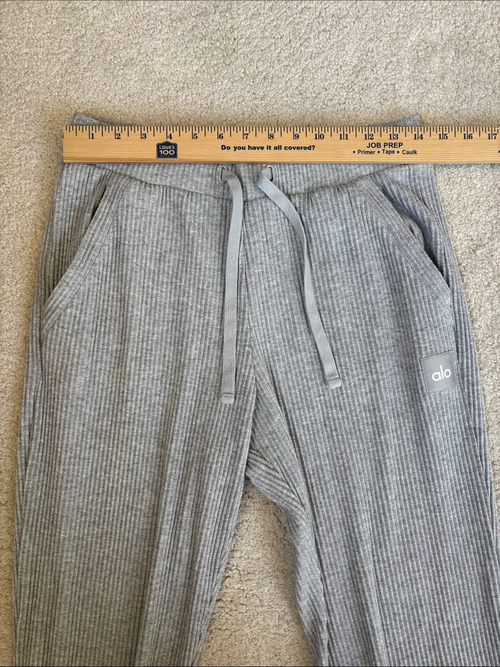 Alo Yoga Muse Sweatpants Ribbed Knit Jogger Pants Heather Gray Women’s Medium